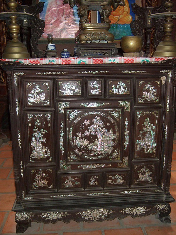 shrine cabinet in house