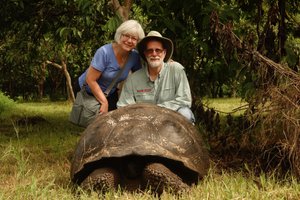 Bob & Pam with Giant tortoise