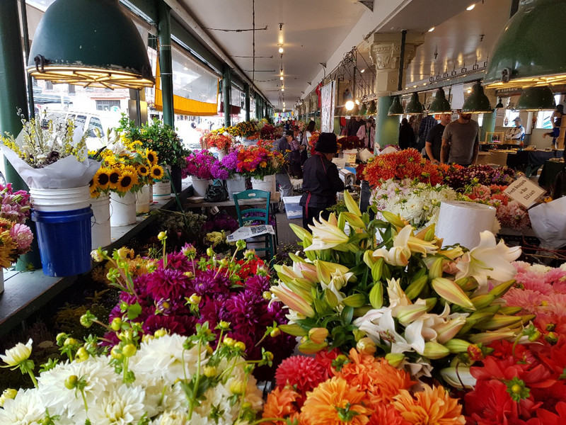 Pike Place - Flower Market