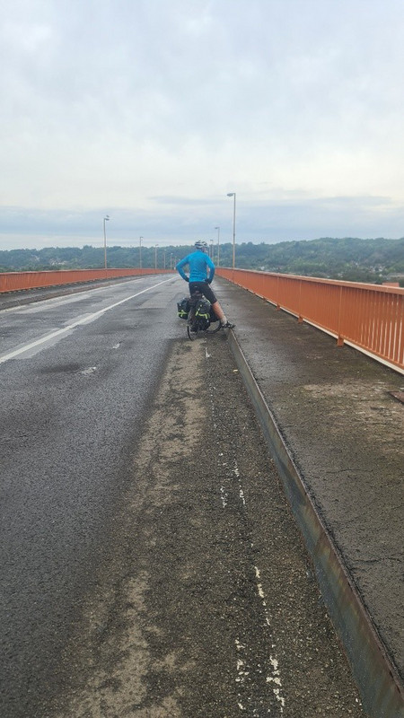 Tom between border crossings on the Danube Bridge