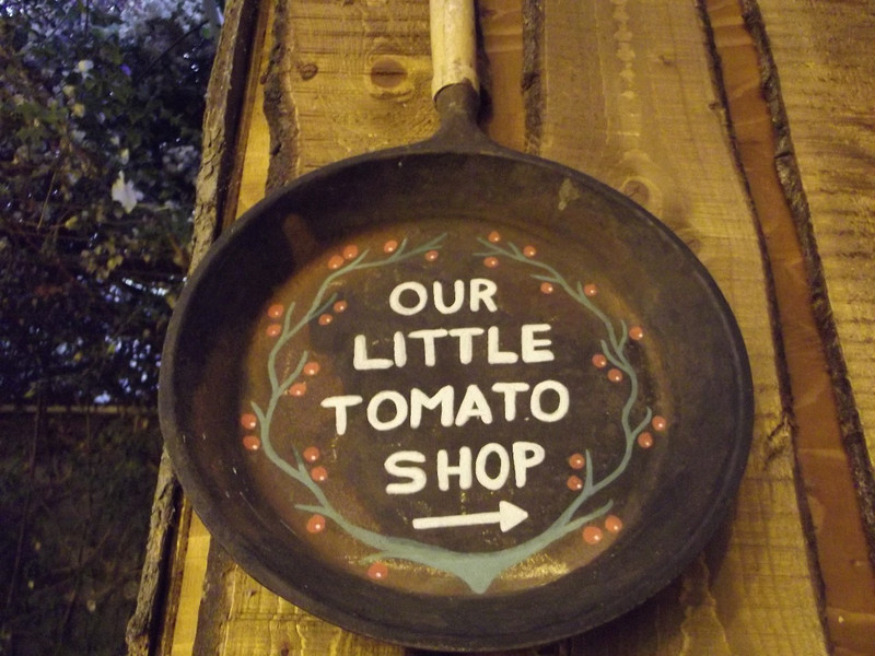 They had a nice little shop with tomato goodies