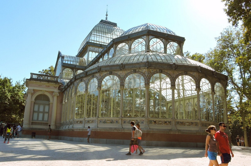 Retire Park Glass Palace