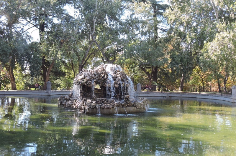Retiro Park mushroom fountain