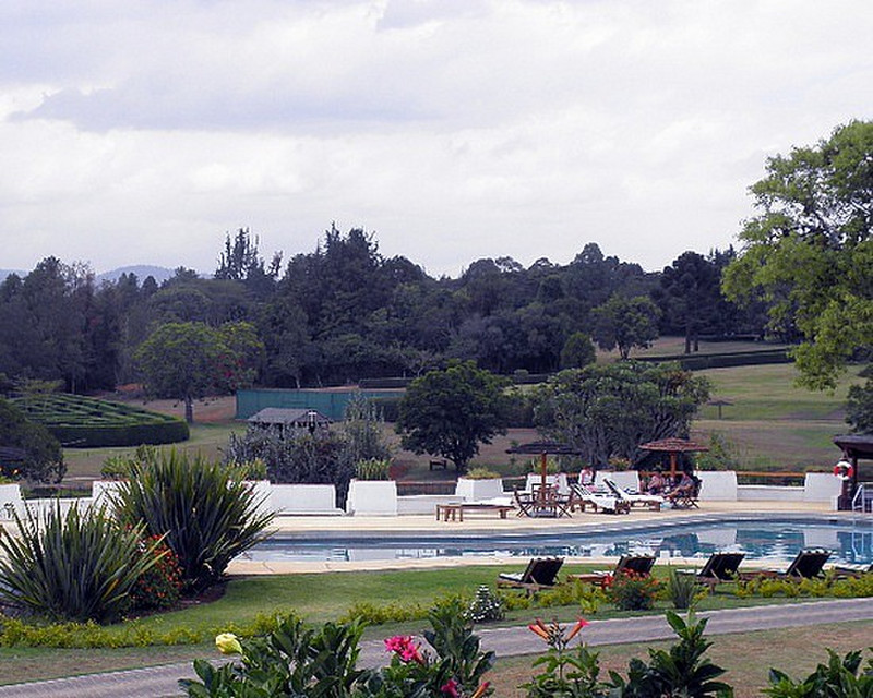 Fairmont Mt. Kenya pool