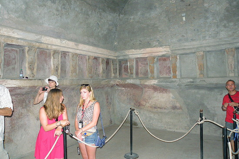 Tayer girls take in the Pompei spa