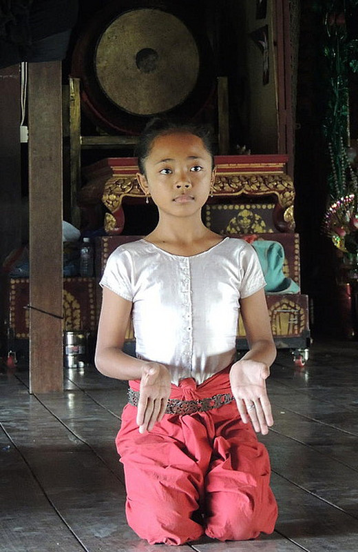 Cambodia youngster performing traditional dance