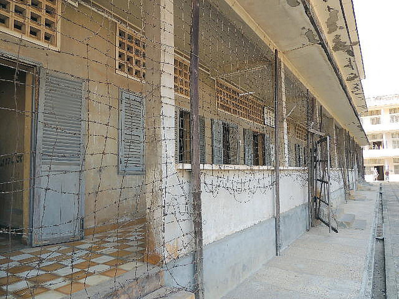 Barbed wired at Tuol Sleng