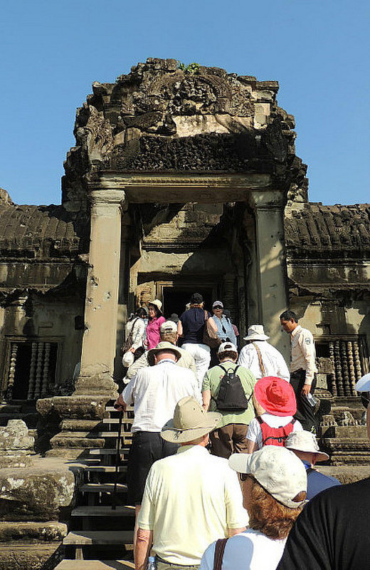 Angkor Wat ascension