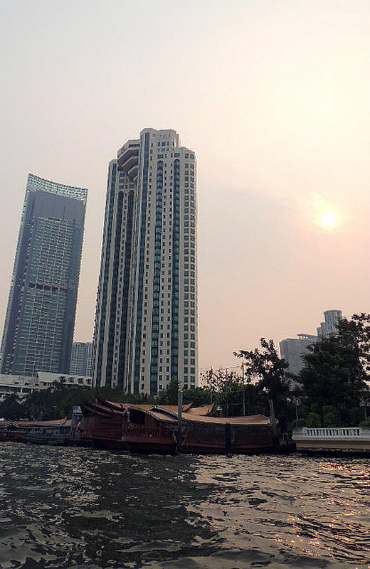 Peninsula Hotel from Chao Phraya River
