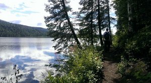 Hiking Byers Lake