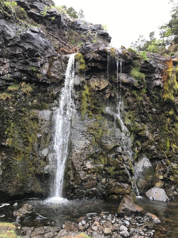 Another view of the waterfall
