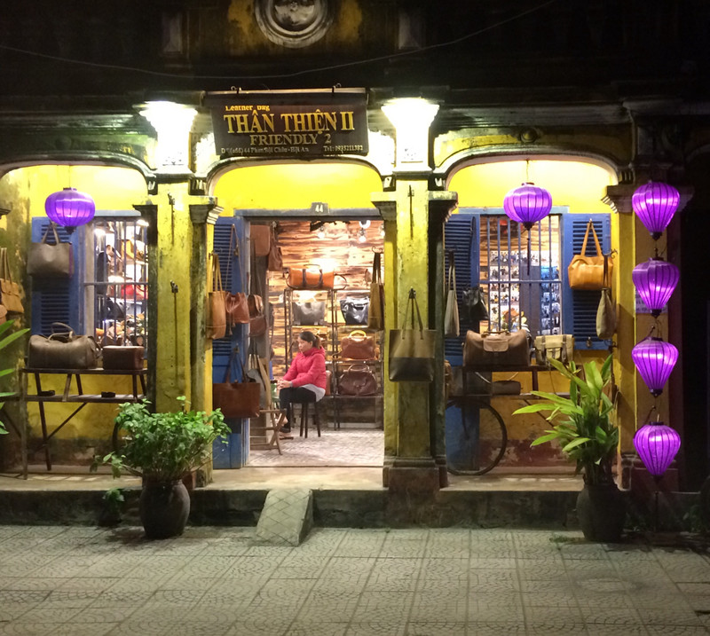 Hoi An shop at night