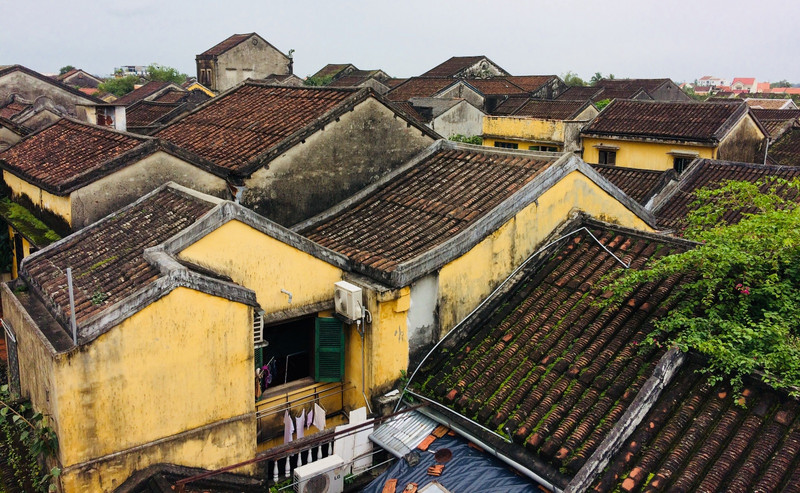 Rooftops old Hoi An