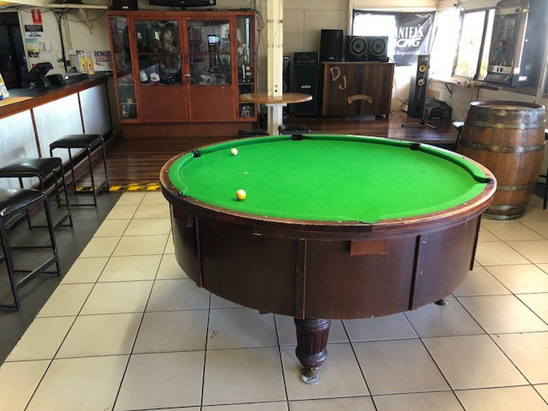 round pool