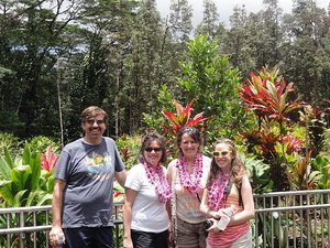 Ric, Nikki, Regan and Kelsie at the Lava Tree Park