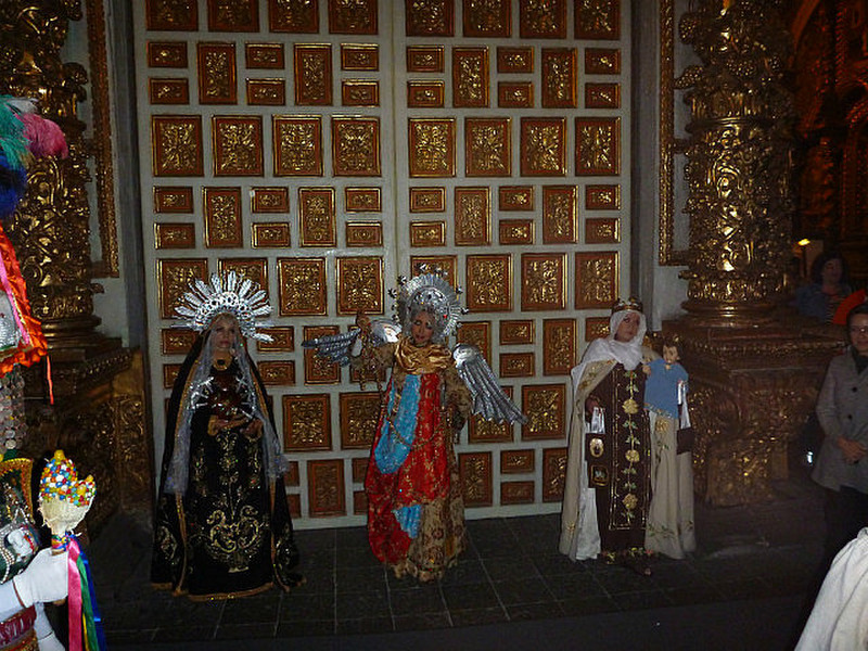 Living Mary Statues