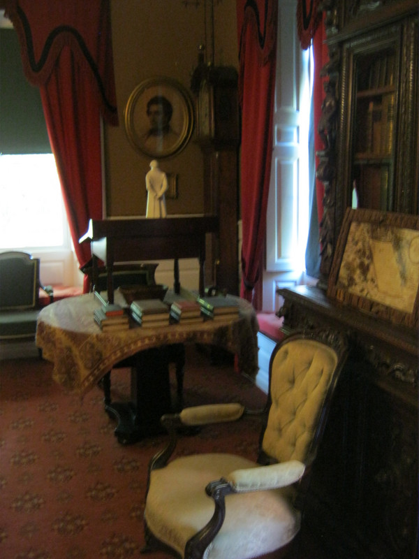 Longfellow's Study/Washington's War Room