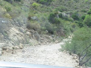 The 'road' to Cueva Raton.