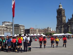 Scouts arriving in the Zocalo.