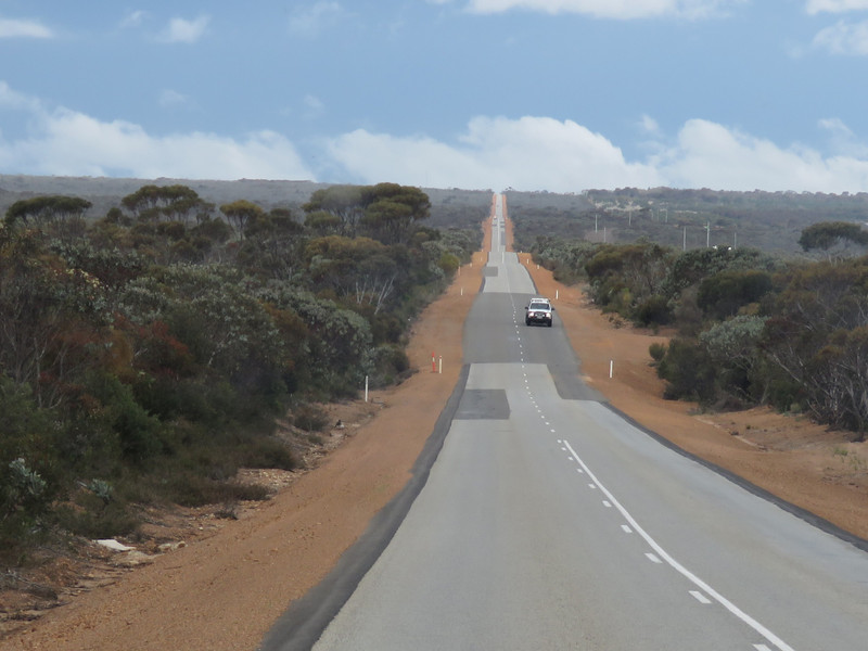 The road through bush approaching Stonehenge