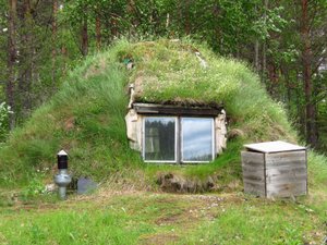 Similar to homes of Northern peoples in Alaska