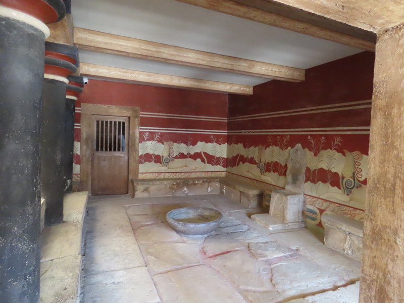 Knossos - room in palace shows decoration