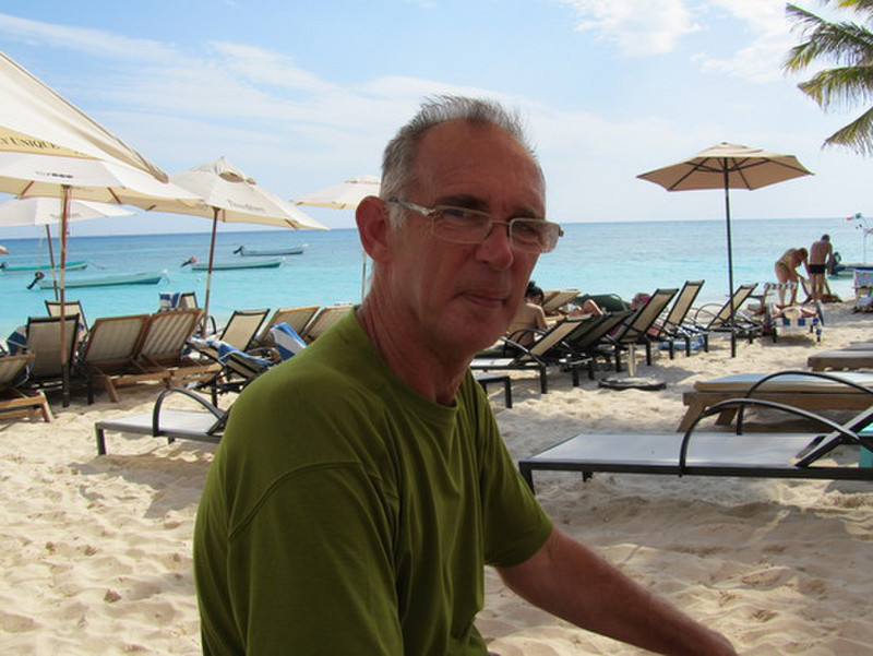 Jim at the beach bar, Playa del Carmen