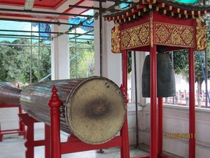 Bell and drum by Wat