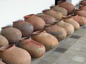 Burial ceramics