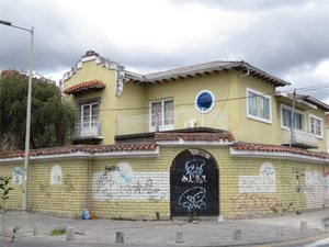 Most buildings covered in graffiti in Cuenca