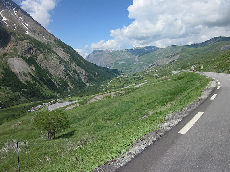 looking-back-near-the-col-du-lautaret