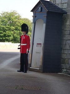Guard to another private entrance to Queen&#39;s area