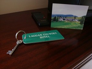 the skeleton key and picture of hotel in Laggan