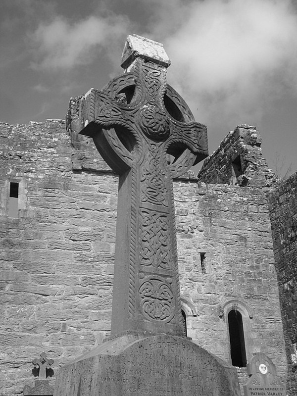BW pic of Cong Abbey, Cong, County Mayo, Ireland