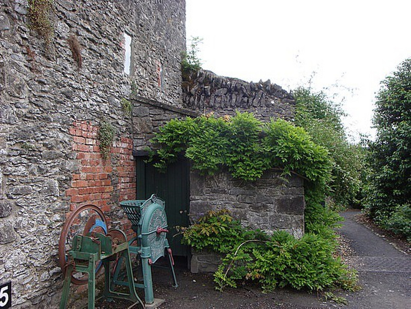 Bunratty Folk Park Gardener&#39;s cottage