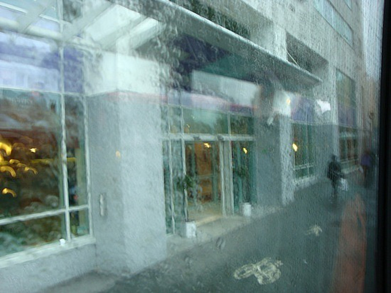 Front entrance of Jurys Inn in Plymouth