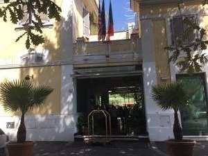 Hotel Ateneo Garden Palace (11)