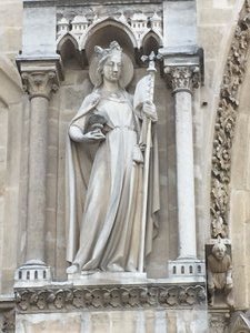 Notre Dame (82)