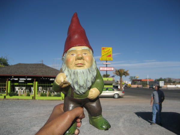 The gnome liks Chewy's
