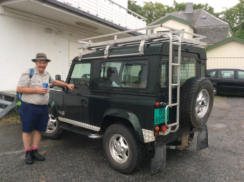 We might be north of th Artic Circle but Andy is in shorts and he found a Land Rover 