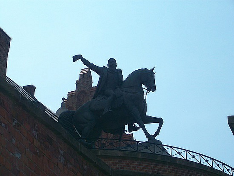 Koszcuisco Statue