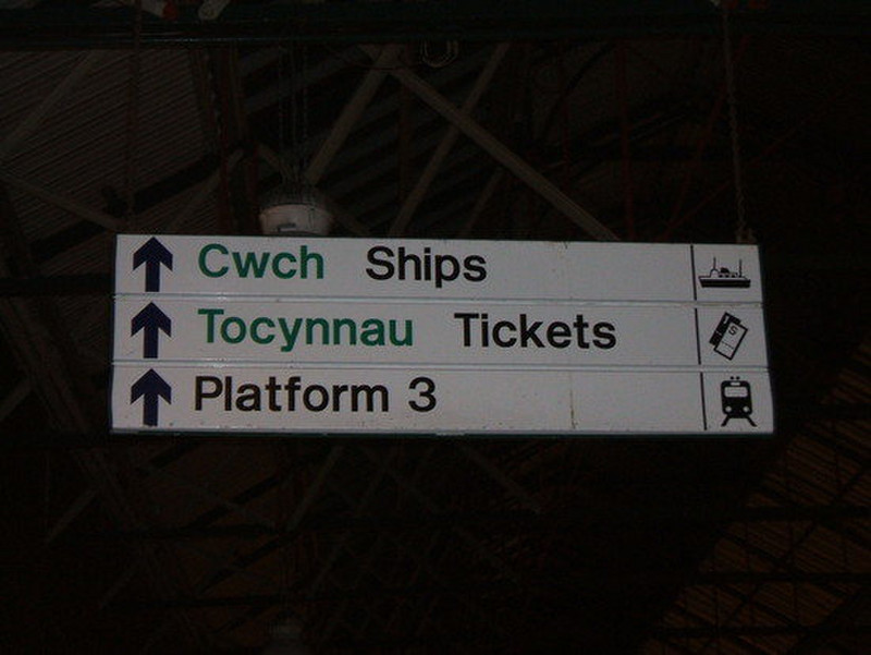 Welsh Sign at Holyhead
