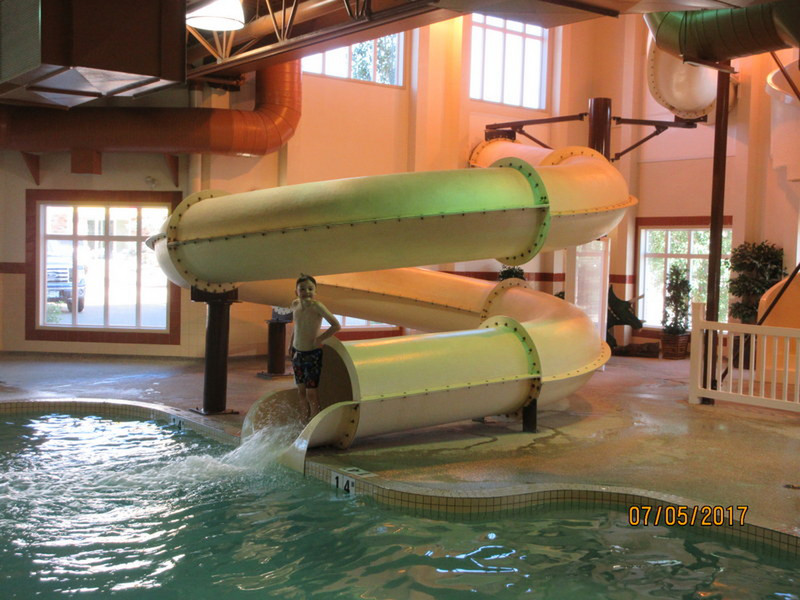 Pout Hotel pool/waterslide