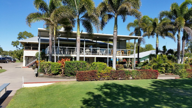 Bowen Golf Course - Clubhouse