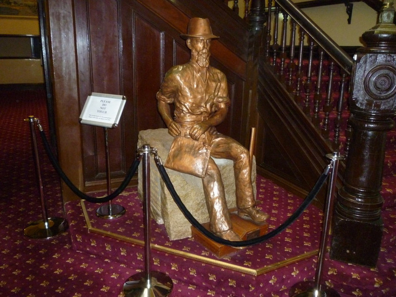 Paddy Hannon Statue