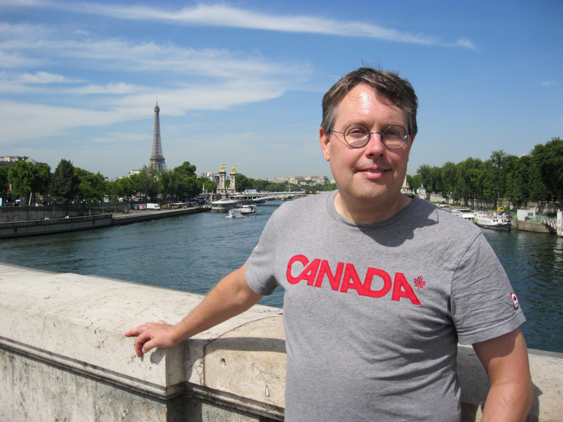 Tom on Pont de la Concorde