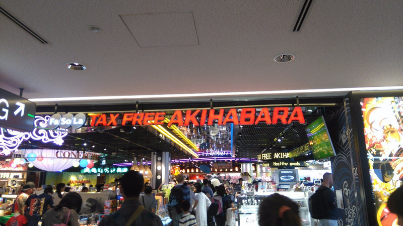 Y un flashback a Tokyo...Akihabara