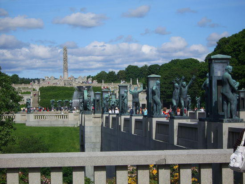 08 Statues
