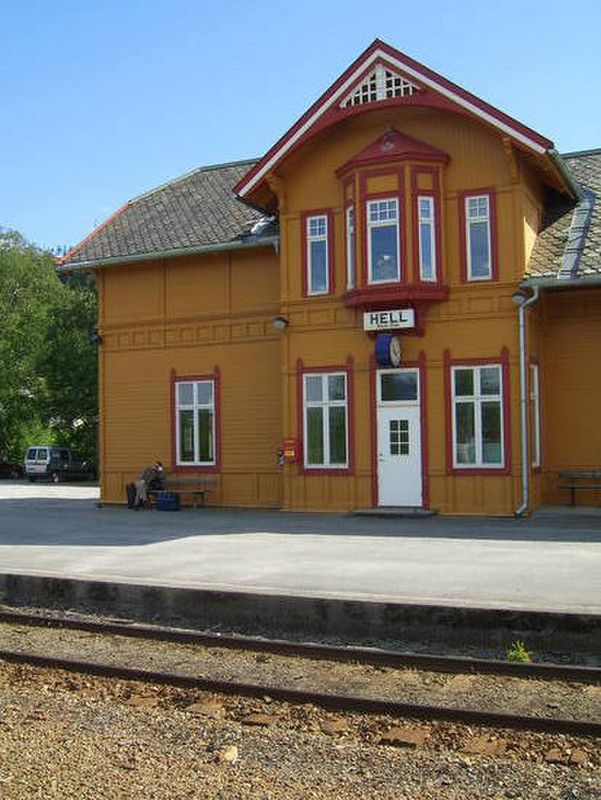 02 Station