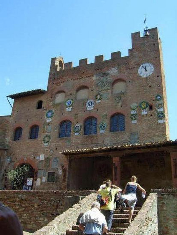 03 Palazzo Pretorio